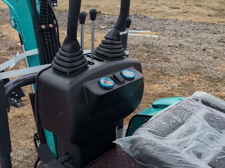 cfg-industrial-mini-excavator---qk16r---green-image-7