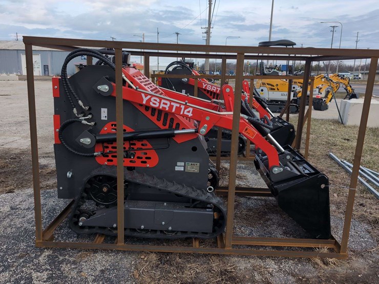 agt-mini-skid-steer-loader---ysrt14---red-image-1