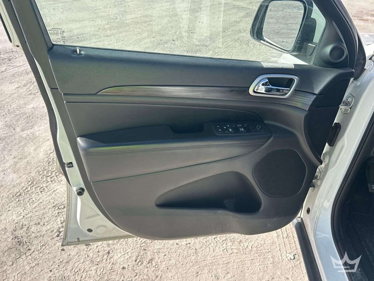 2019-jeep-grand-cherokee-image-14