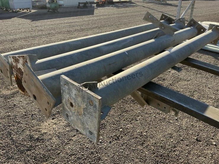 (4)-galvanized-lights-posts-image-2