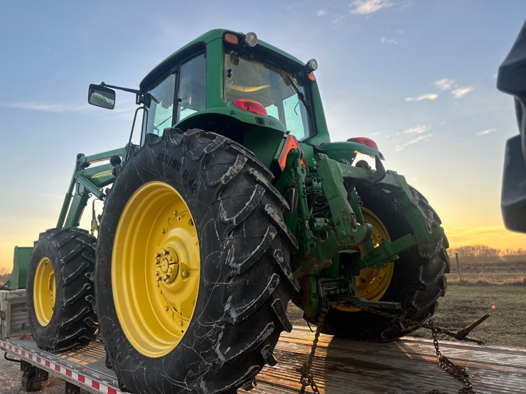 john-deere-7330-image-10