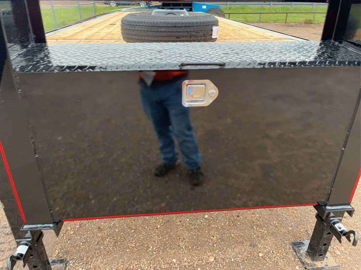 2025-delta-manufacturing,-inc.-30'-gooseneck-flatbed-trailer-image-14