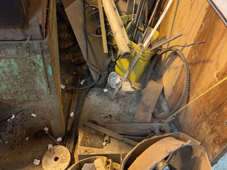 wall-of-tools-image-4