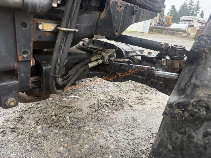 new-holland-tn95fa-image-26