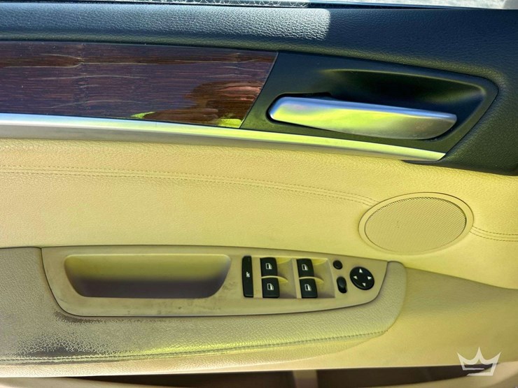 2013-bmw-x5-image-12