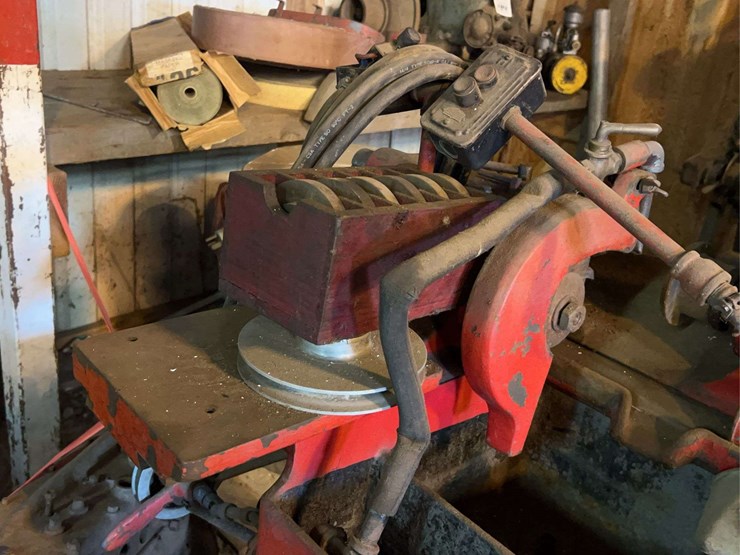 piston-turning-and-grinding-machine-image-18