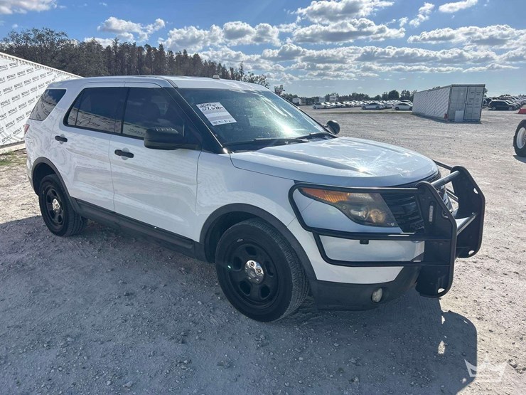 2014-ford-explorer-image-2