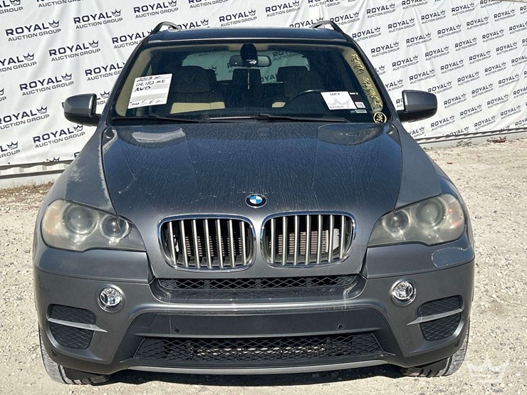 2013-bmw-x5-image-32