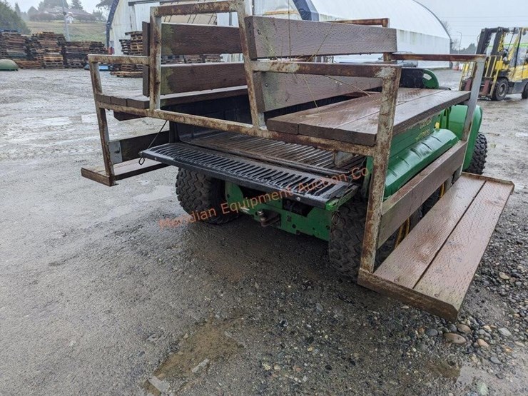 john-deere-gator-image-5