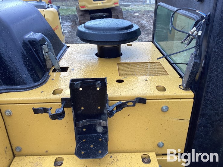 caterpillar-324el-image-12