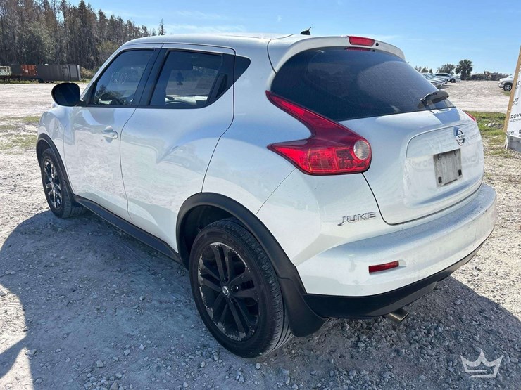 2014-nissan-juke-image-4