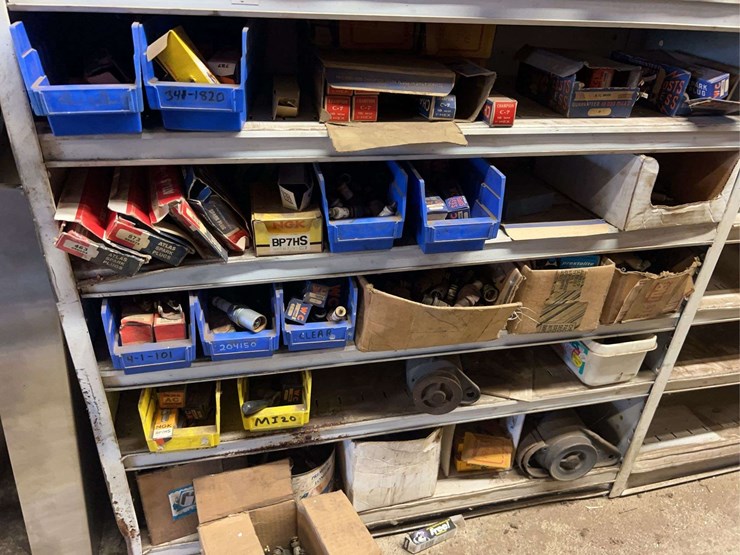 shelving-with-parts-image-13