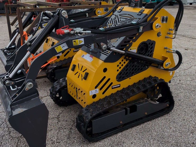 sdll60-crawler-w/-bucket-image-1