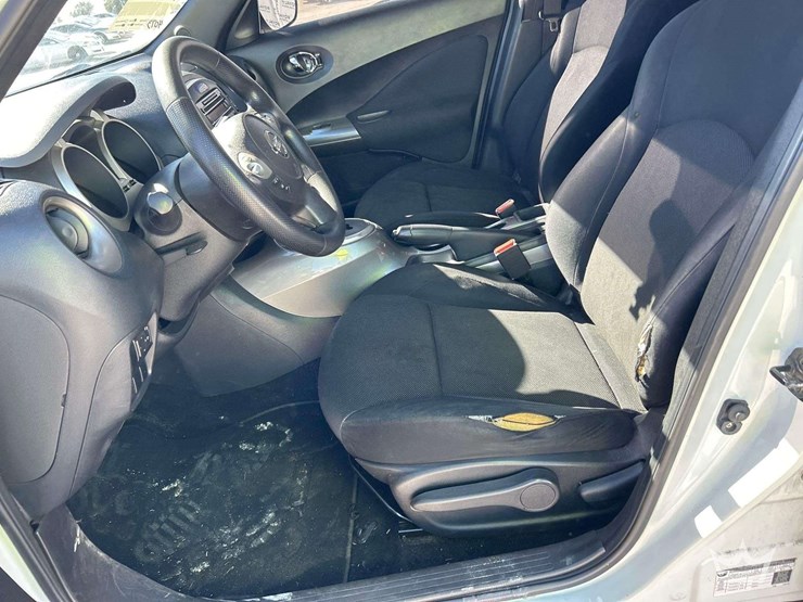 2014-nissan-juke-image-11