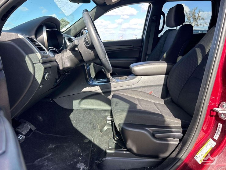 2019-jeep-grand-cherokee-image-12