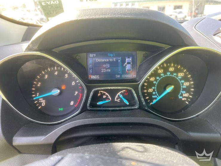 2015-ford-escape-image-9