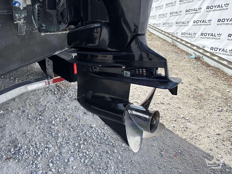 tug-boat-with-tri-axle-magic-tilt-boat-trailer-image-24