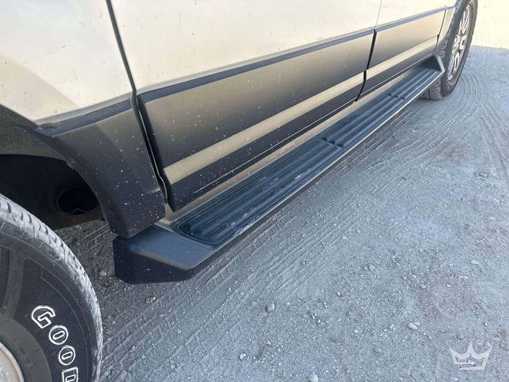 2011-ford-expedition-image-32