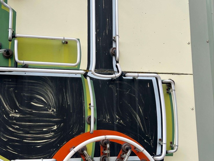 steam-engine-neon-sign-image-10