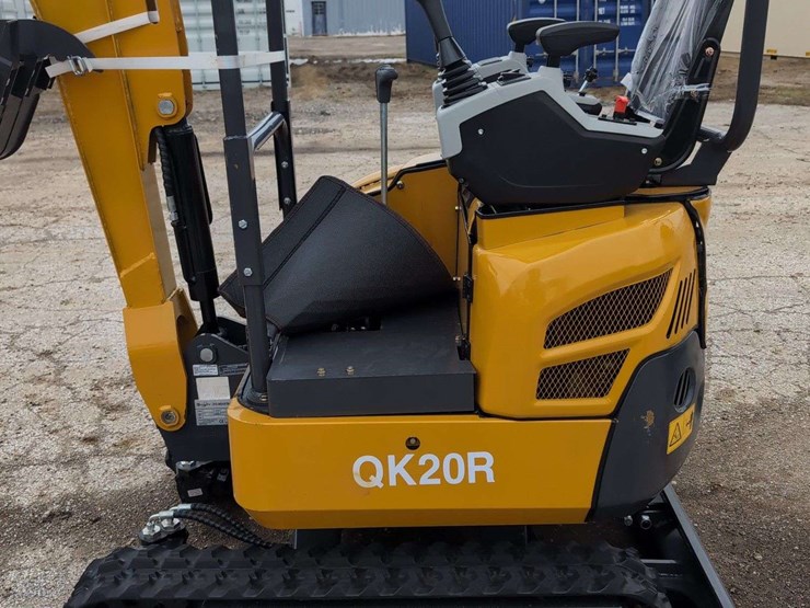 cfg-industrial-mini-excavator---qk20r---yellow-image-3