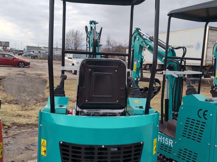 cfg-industrial-mini-excavator---h15r---green-image-7