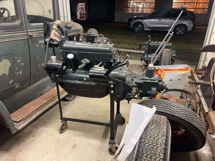 ford-engine-and-transmission-image-1