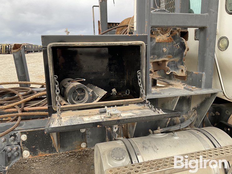 2008-kenworth-t800-image-17