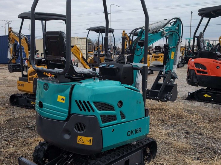 cfg-industrial-mini-excavator---qk16r---green-image-7