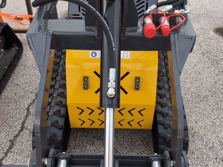 sdll60-crawler-w/-bucket-image-3