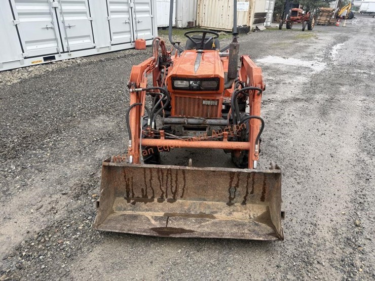 kubota-b7200-image-10