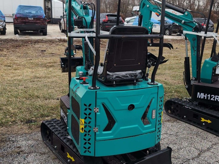 cfg-industrial-mini-excavator---mh12r---green-image-4