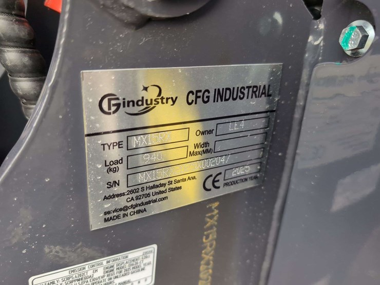 cfg-industrial-mini-excavator---mx15rx---red-image-7