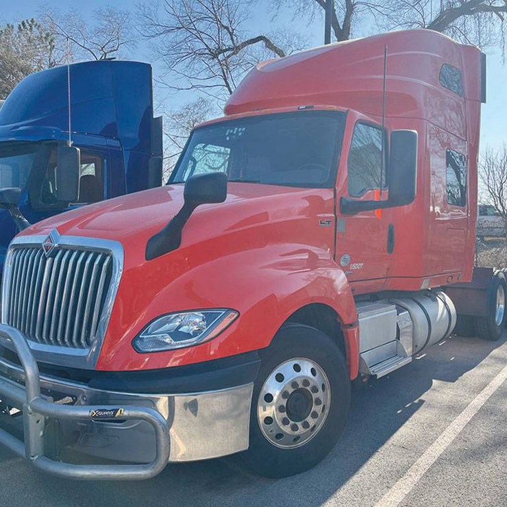 2021 INTERNATIONAL LT