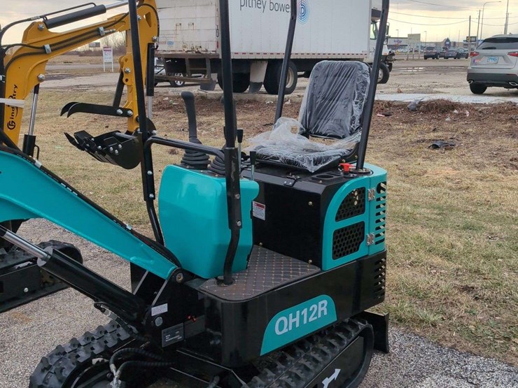 cfg-industrial-mini-excavator---qh12r---green-image-2