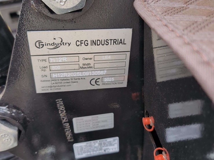 cfg-industrial-mini-excavator---h12r---yellow-image-8