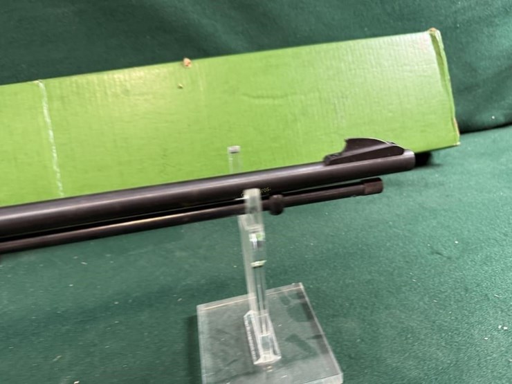 remington-fieldmaster-572-22-s,-l-or-lr-rifle-image-7