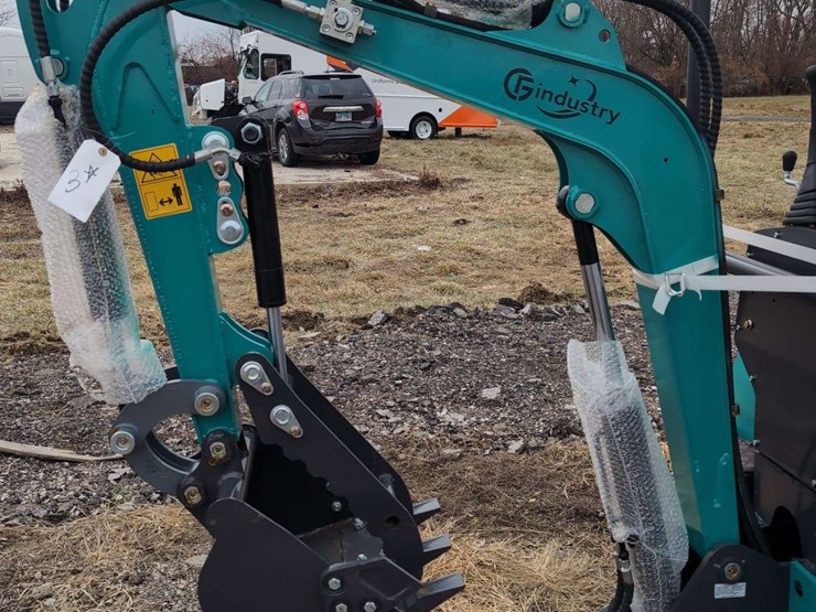 cfg-industrial-mini-excavator---qk16r---green-image-2