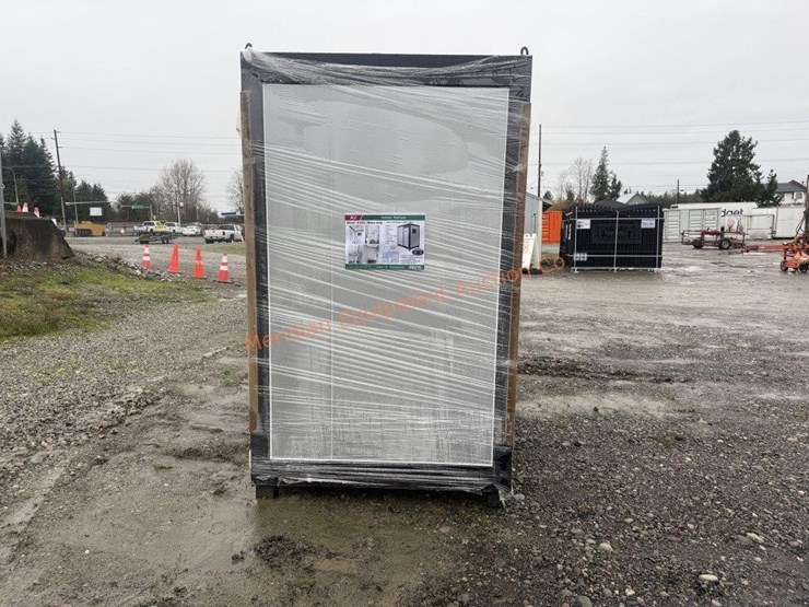 kj-mobile-restroom-with-shower-image-8