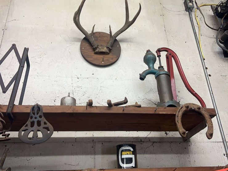 contents-of-right-side-of-the-shelf-image-9