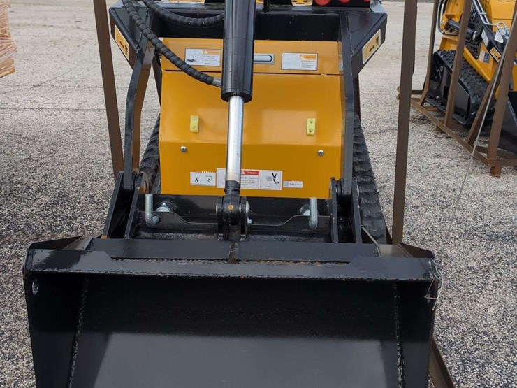 agt-mini-skid-steer-loader-mx-crt23-image-4