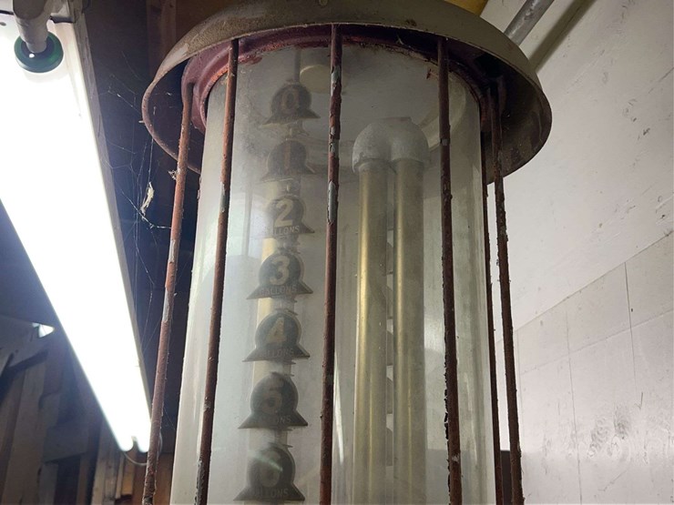 vizo-10-gallon-visable-gas-pump-image-9