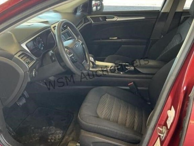 2016-ford-fusion-se-sdn-image-20