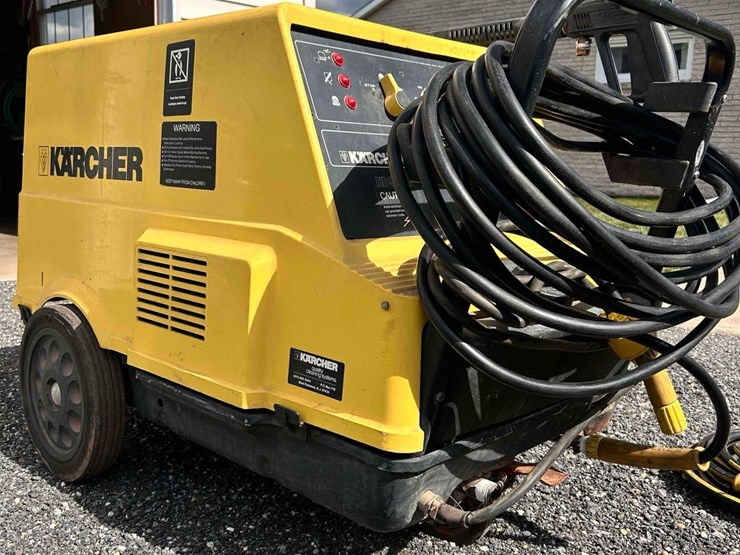 karcher-hds-890-3-phase-pressure-washer-image-1