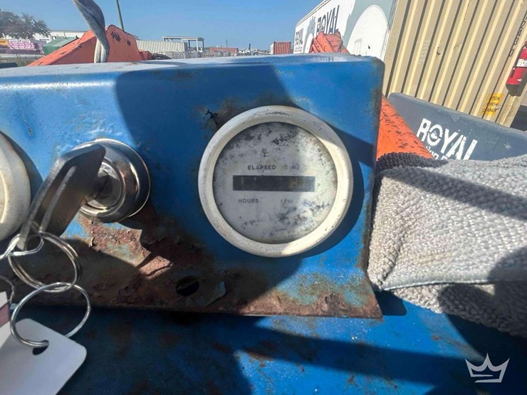 traxmax-kubota-stand-on-track-loader-skid-steer-image-11