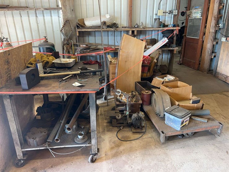 contents-of-wall-image-1