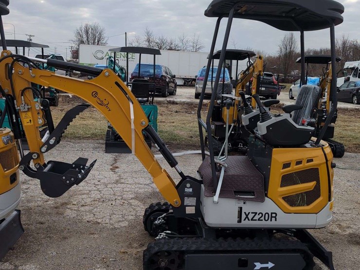 cfg-industrial-mini-excavator---xz20r---yellow-image-1