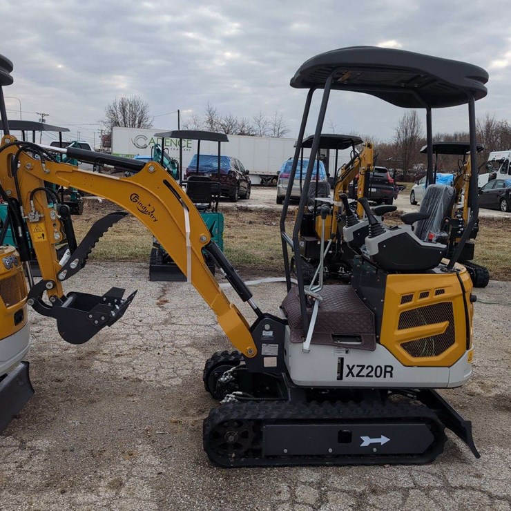 CFG Industrial Mini Excavator - XZ20R - YELLOW