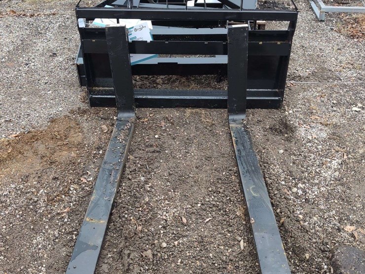 (1)-cfi-industry-sall100-adjustable-pallet-fork-image-1