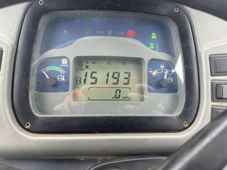 new-holland-tn95fa-image-42