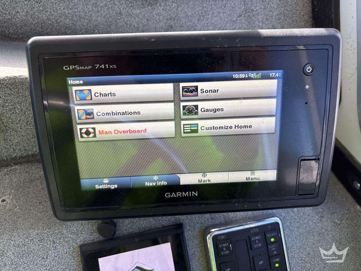 tug-boat-with-tri-axle-magic-tilt-boat-trailer-image-68